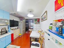 精装带院子诚意出售,看房随时,产权清晰,很诚意出售