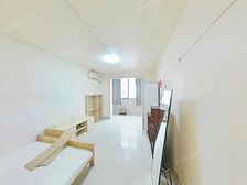 此房满五 产权清晰 诚意出售 小区中间位置 中间楼层