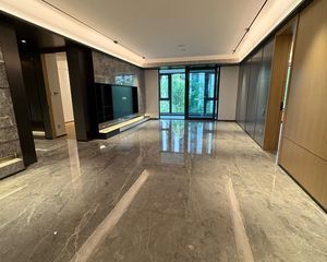 明湖悦府5室2厅3卫南朝向1100.0万元/套出售