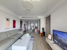 植物园对南 春语云树128平大四房 南北通