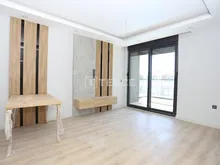 安塔利亚旧塔斯购物中心服务公寓