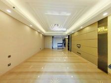 总价19XX的大平层改善型 天銮235平南北通透五房