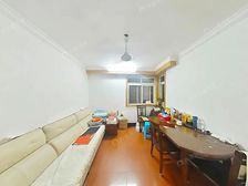 平吉标准两房户型,通风好,采光亮眼