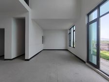 渝北区 华侨城翎屿 四房 550万