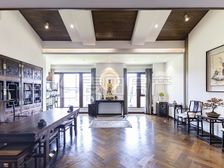 万城华府海园5层大平层,挑高7.2米,层高3.6米,装修好