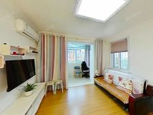 小区花园位置,中间楼层,精装修拎包入住,业主置换诚心出售!