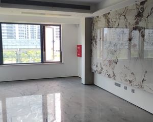 映东华府3室2厅2卫南朝向320.0万元/套出售