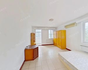 东三环南路 2室1厅 南