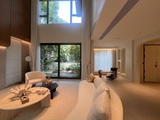 首付200多万买渝北礼嘉轻轨豪装合院别墅5房