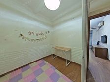 虹桥地铁口出门菜场,大天井,好房,价格好谈,拿好屠龙刀