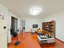 新上!印象大两房!满五,诚心出售,有钥匙随时看!