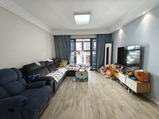 保利领秀前城二组团领秀府稀缺户型,业主自住,精装修保养很干净