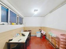 馨兰小区,3楼,双南双阳台,钥匙,低总价。