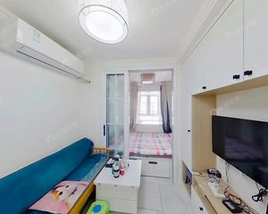 中间层,精装修,满五,不临街无遮挡,位置好,采光好