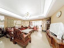 南北通透华润橡树湾4室2厅精装修