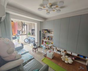蔚蓝城市花园3室2厅1卫南朝向175.0万元/套出售