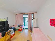 电梯中间楼层,小区中间位置,一梯两户,诚意出售