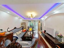 带车位,电梯中区,采光好,品质社区,房东定好房子,只求一卖