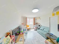 精装修双南两房 一梯两户上下楼方便