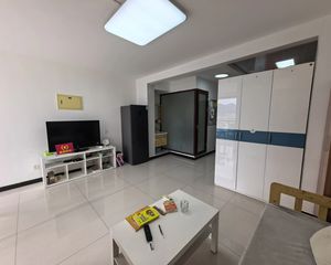 西源里1室1厅精装修
