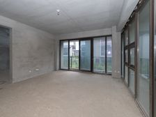 美池度假村 6室3厅 毛坯