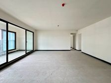 渝北区 公园大道上 五房 370万