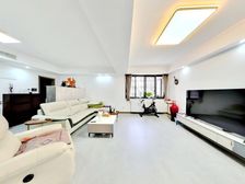 孔雀社区 3室2厅 南