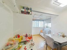 精装修一改二,拎包入住,中间位置,打一+模范双书包。