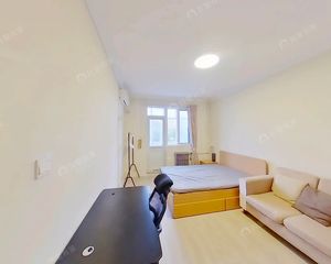 万泉三年!小南庄11号楼4层精装东向一居 户型方正 空置中