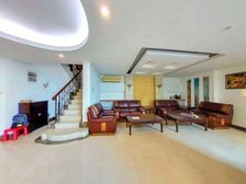 新上 龙口西 帝景苑五房 包税送车位 还价就出 南向