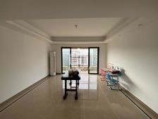 江与城 精装四室 南北通透 满二高楼层 131平带车位