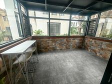 鲁能央企开发,小区环境优雅,精装修家具家电齐全,随时可看房