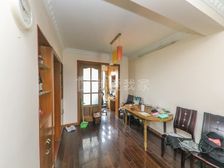 万里电梯高区,带270度转角大飘窗,采光视野好,近7号线