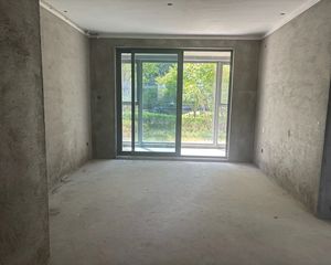 观棠晴雨3室2厅2卫南朝向175.0万元/套出售