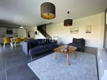 亚勒卡瓦克码头附近带私人泳池的独立别墅