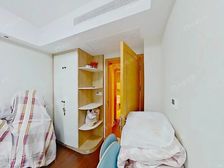 近距离,全屋地暖,中低楼层,南北通透,看房方便诚心出售