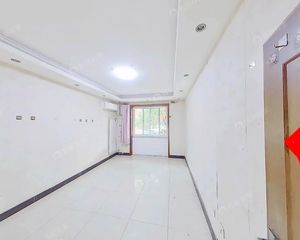 蓟门里南区低楼层南北两居室,适合长辈小孩