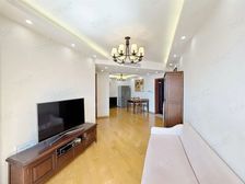 长宁地铁口,品质小区,环境优美,诚意出售,精装好房,有钥匙