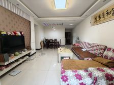 宝润国际4室2厅2卫南朝向60.0万元/套出售