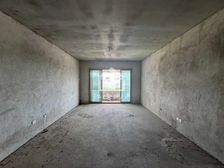 新阳荣恒江景 4房2厅83万