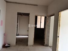 紧靠万达 宝带花园 前排 有车位 有钥匙 随时可看