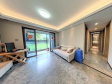 世茂璀璨万境3室2厅2卫南朝向249.0万元/套出售