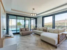 伊兹密尔(?zmir)切什梅区(?e?me)海滨泳池别墅