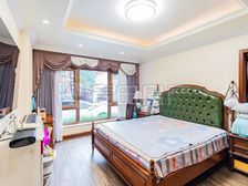 香江花 独栋别墅 5个卧室 有钥匙 可谈价格 安排起来