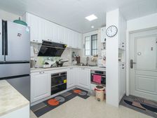 双南电梯大两房 带书包 精装修 可拎包入住 诚意出售