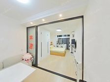 精装一房 带花园 交通便利 采光无遮挡 诚意卖