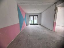 国贸梧桐原3室2厅2卫南朝向173.0万元/套出售