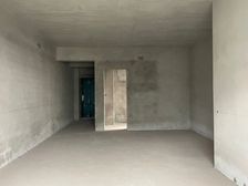 杨家坪 轻轨3房 免费停车 随时看房子 安心卖