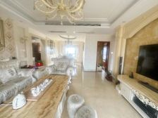 蓝山锦湾2期 4房2厅2卫 精装出售