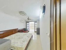 新上菊园洋泾好两房 位置好低总价 送院子12平米 老少皆宜